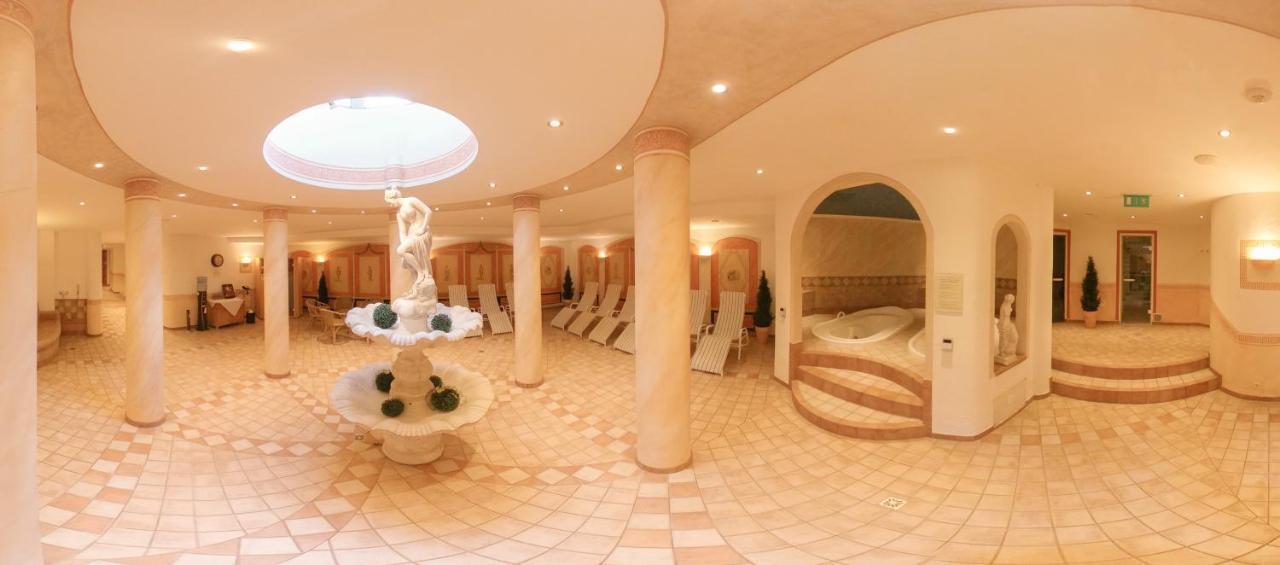 Hotel Central Зеефельд в Тироле Экстерьер фото