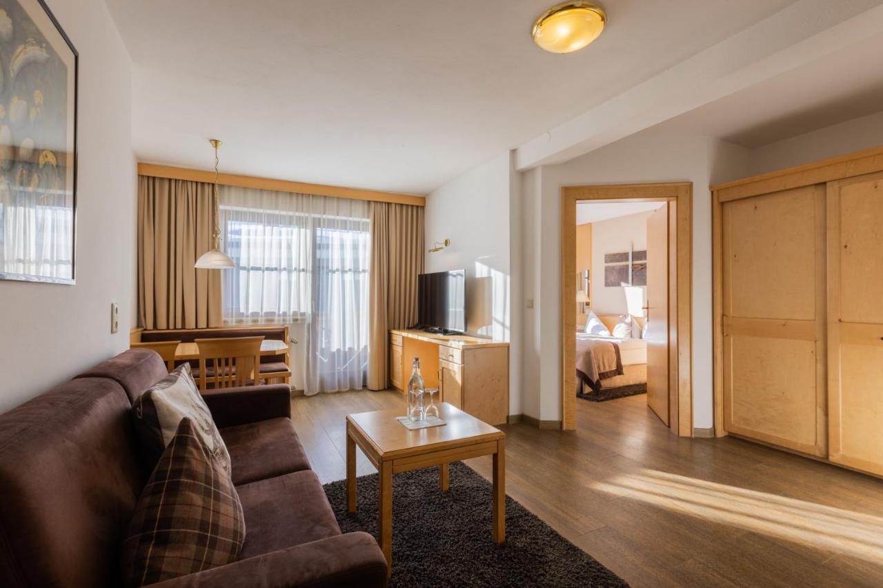 Hotel Central Зеефельд в Тироле Экстерьер фото