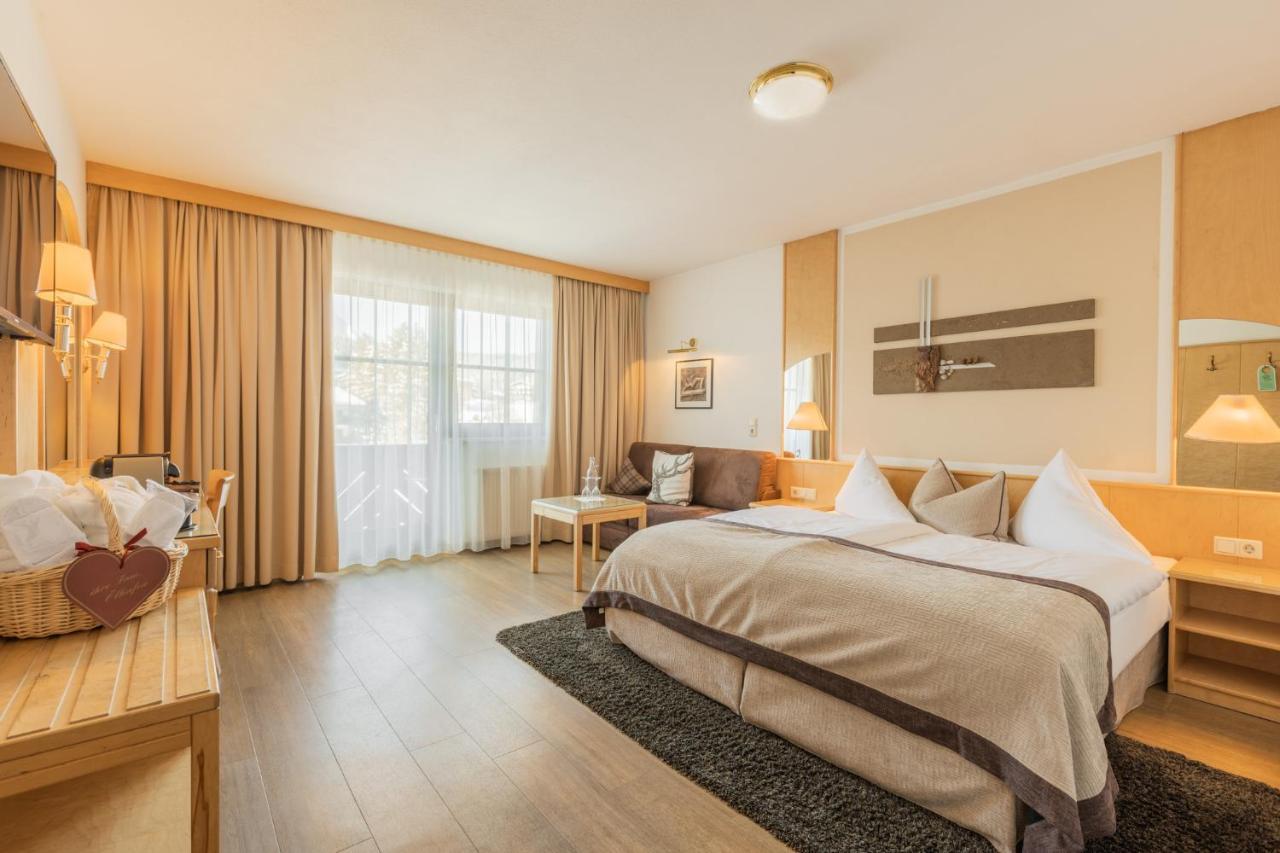 Hotel Central Зеефельд в Тироле Экстерьер фото
