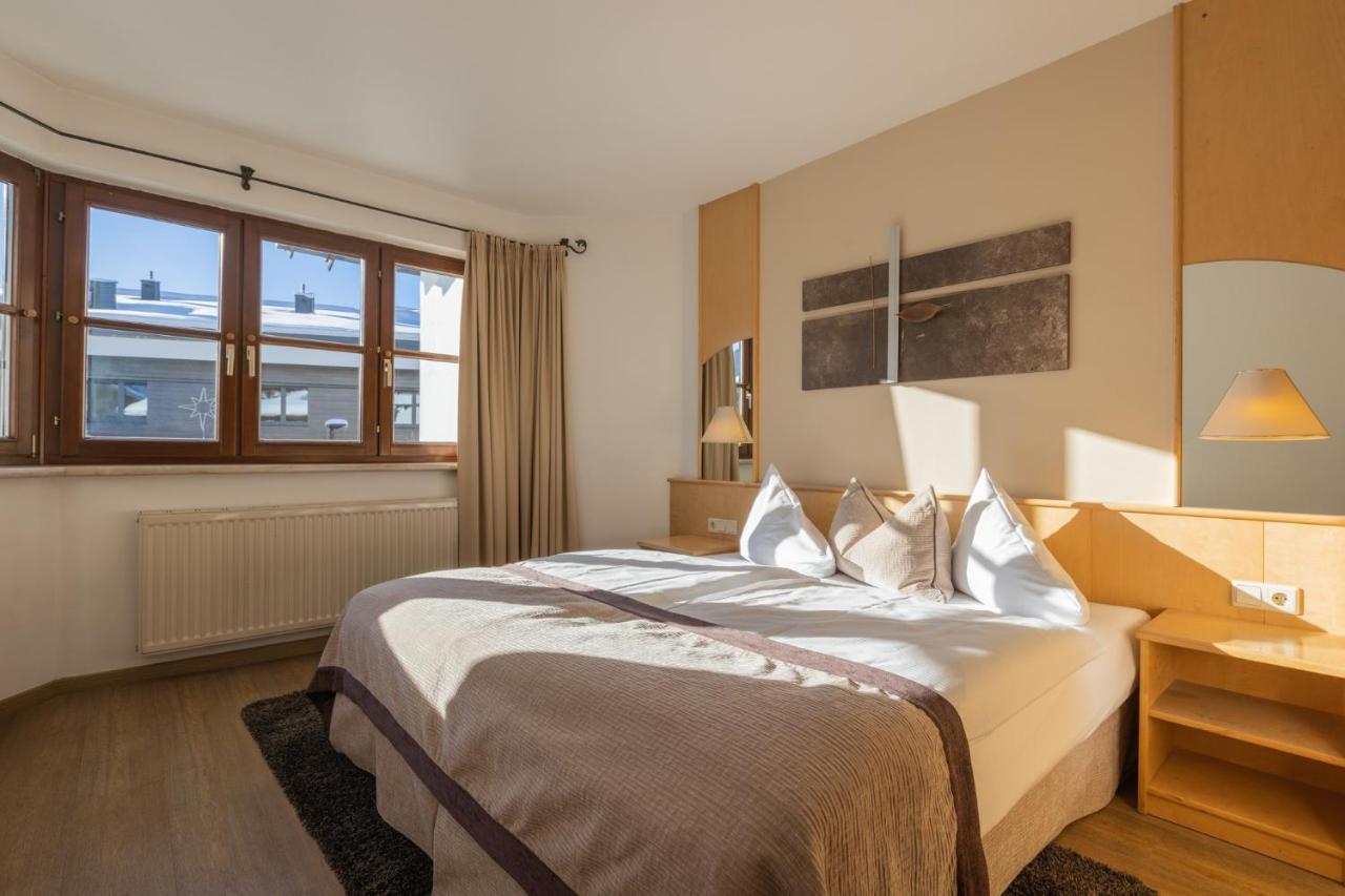 Hotel Central Зеефельд в Тироле Экстерьер фото