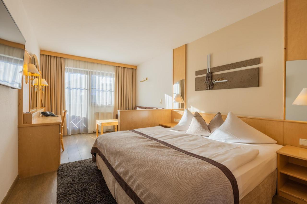 Hotel Central Зеефельд в Тироле Экстерьер фото